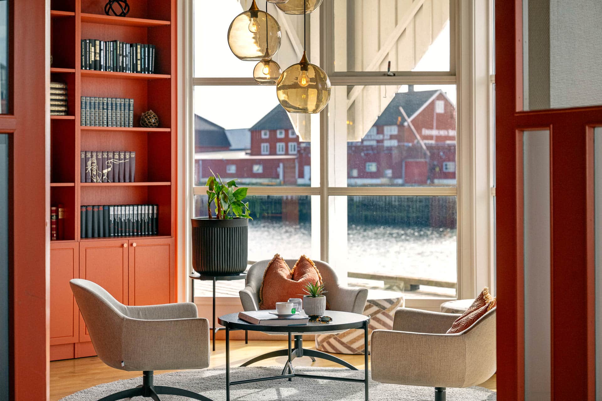 Lite bibliotek på Villa Bryggekanten